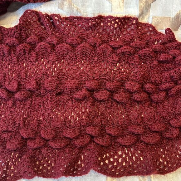 Infinity Scarf Red Knit 52” Ruffles Circle Loop Cowl Neck Cozy Warm  Clothing - Picture 7 of 9